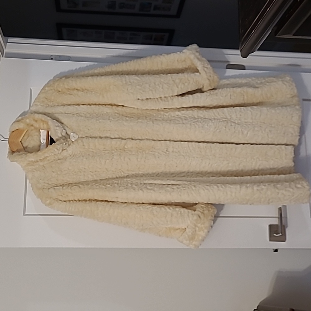 Regal faux fur cream coat, size 2XL